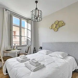 petit-avignon.fr-provencehotel.com/